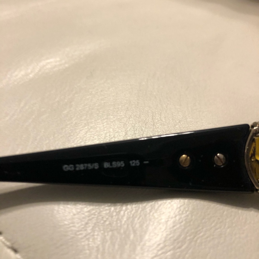 Sunglasses - Picture 4 of 4